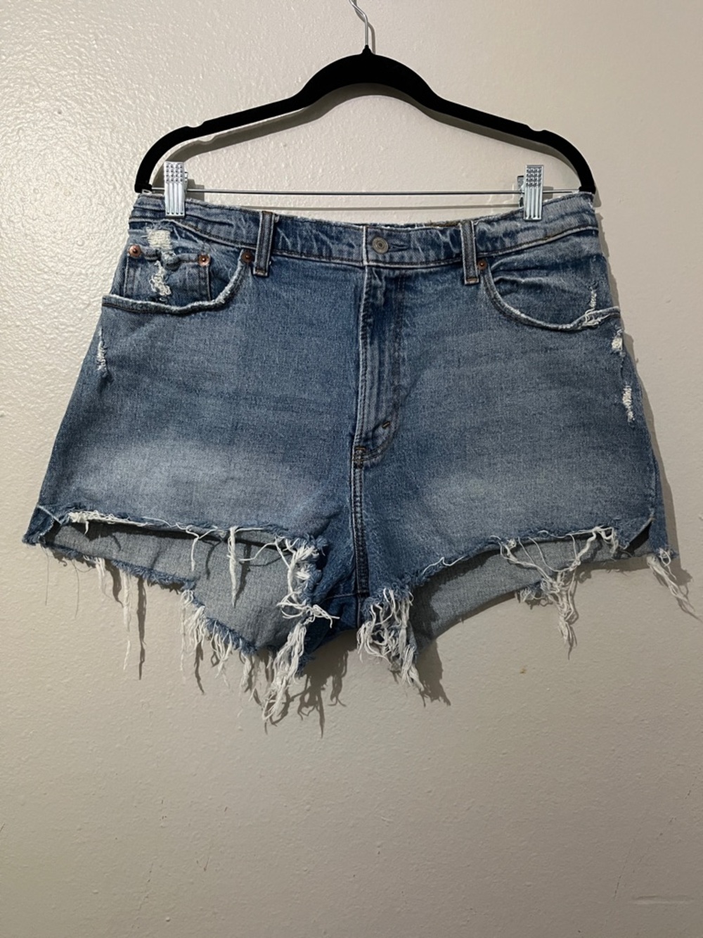 Abercrombie & Fitch High Rise Mom Short